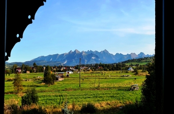 widok z pokoju na góry